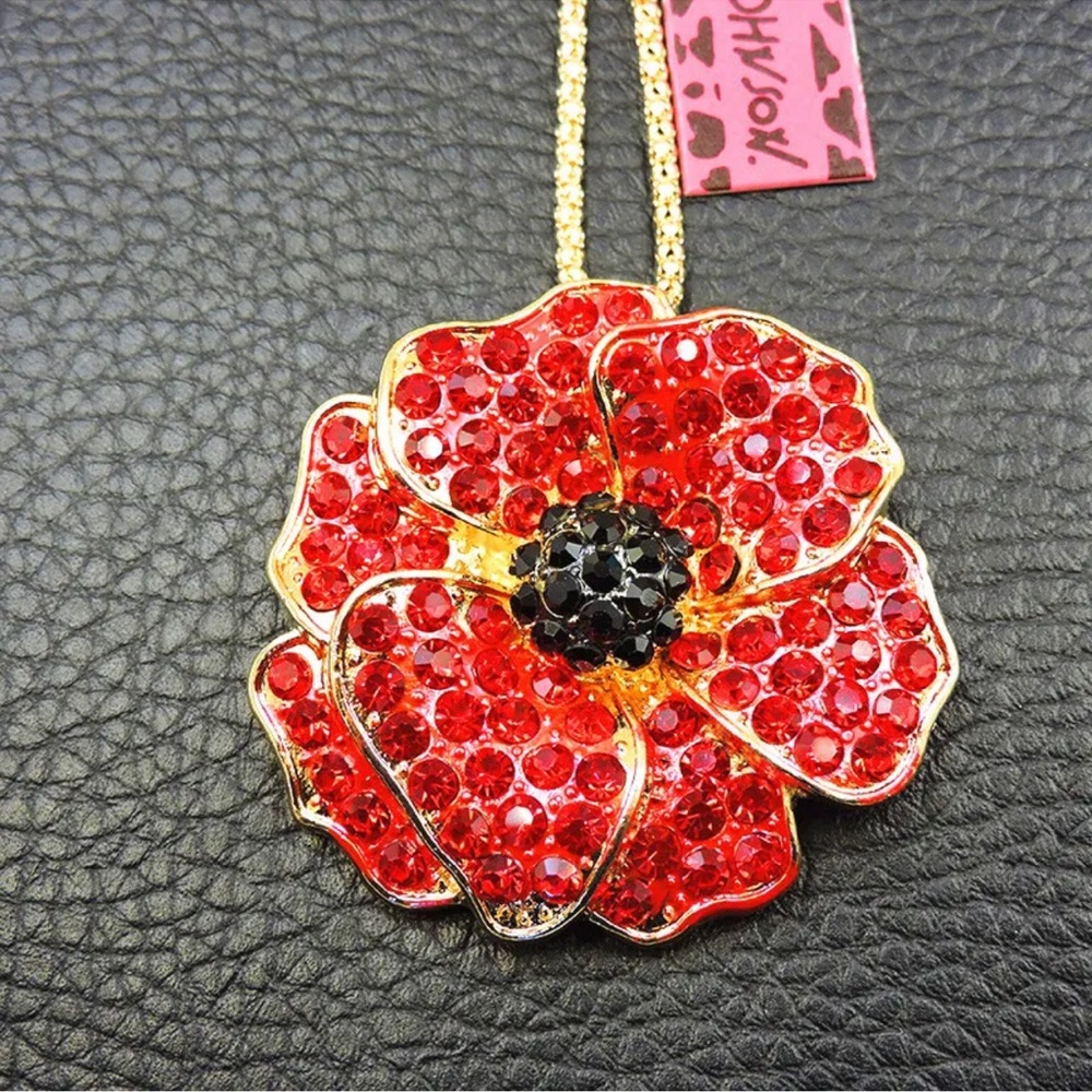 Betsey Johnson Red Poppy Flower Necklace